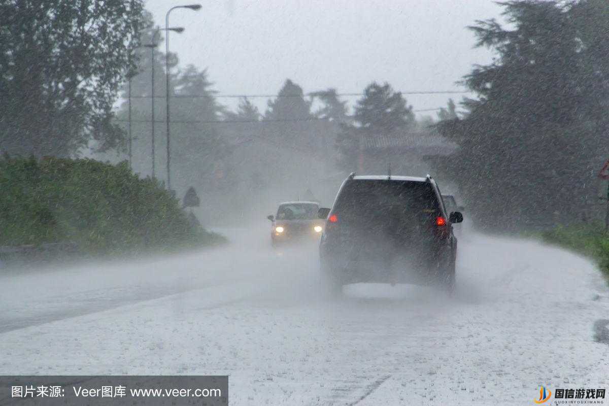 Ju162 外勤中突然下大雨：恶劣天气给工作带来诸多挑战